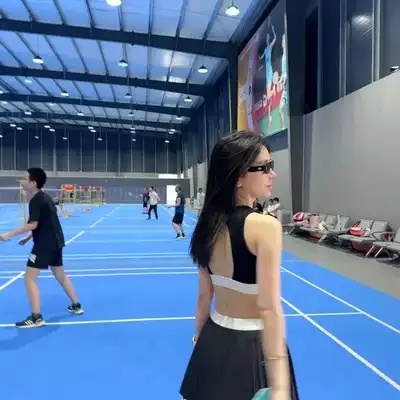 邹磊